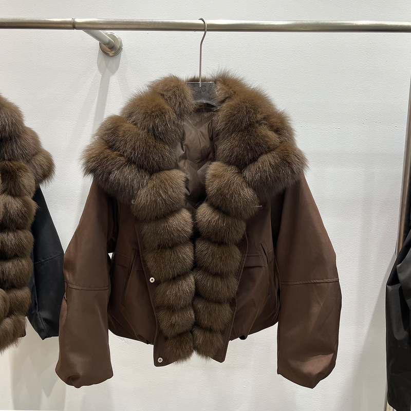 European Goods 2026 Winter New Style Fur Natural Fox Fur Collar down Jacket Women's Short Loose Warm Parka Coat European Goods 2026 Winter New Style Fur Natural Fox Fur Collar down Jacket Women's Short Loose Warm Parka Coat