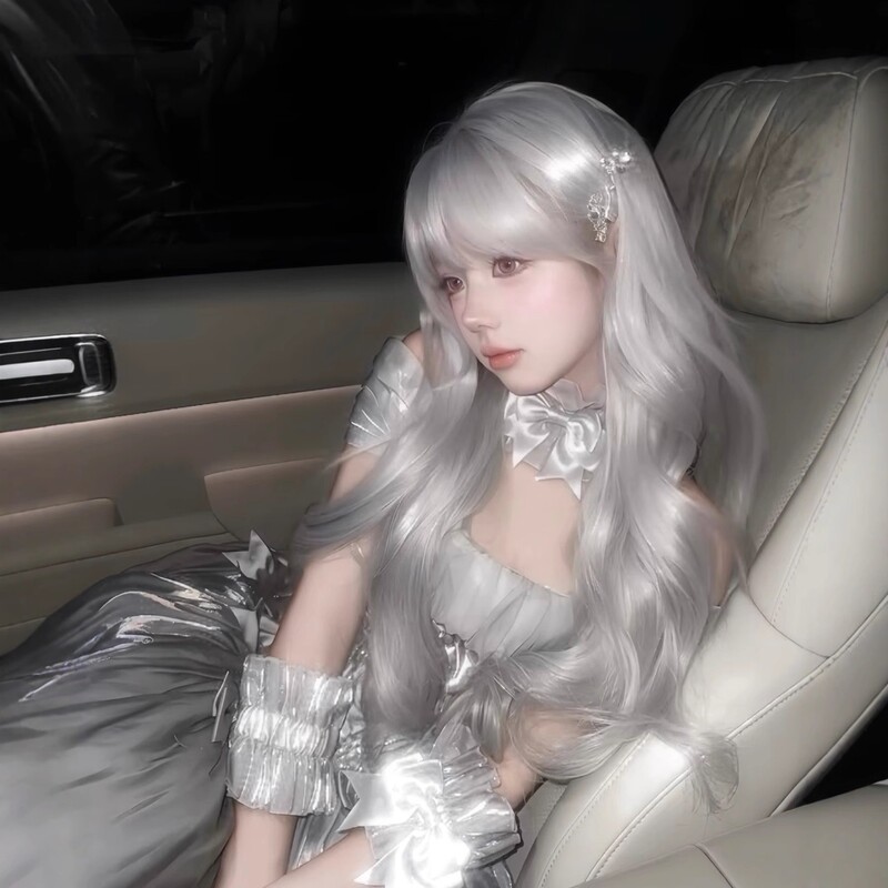 Wig Female Long Curly Hair Silver White Full Bangs Big Wave Lolita Cos Artificial Natural Full Headgear Wig Female Long Curly Hair Silver White Full Bangs Big Wave Lolita Cos Artificial Natural Full Headgear