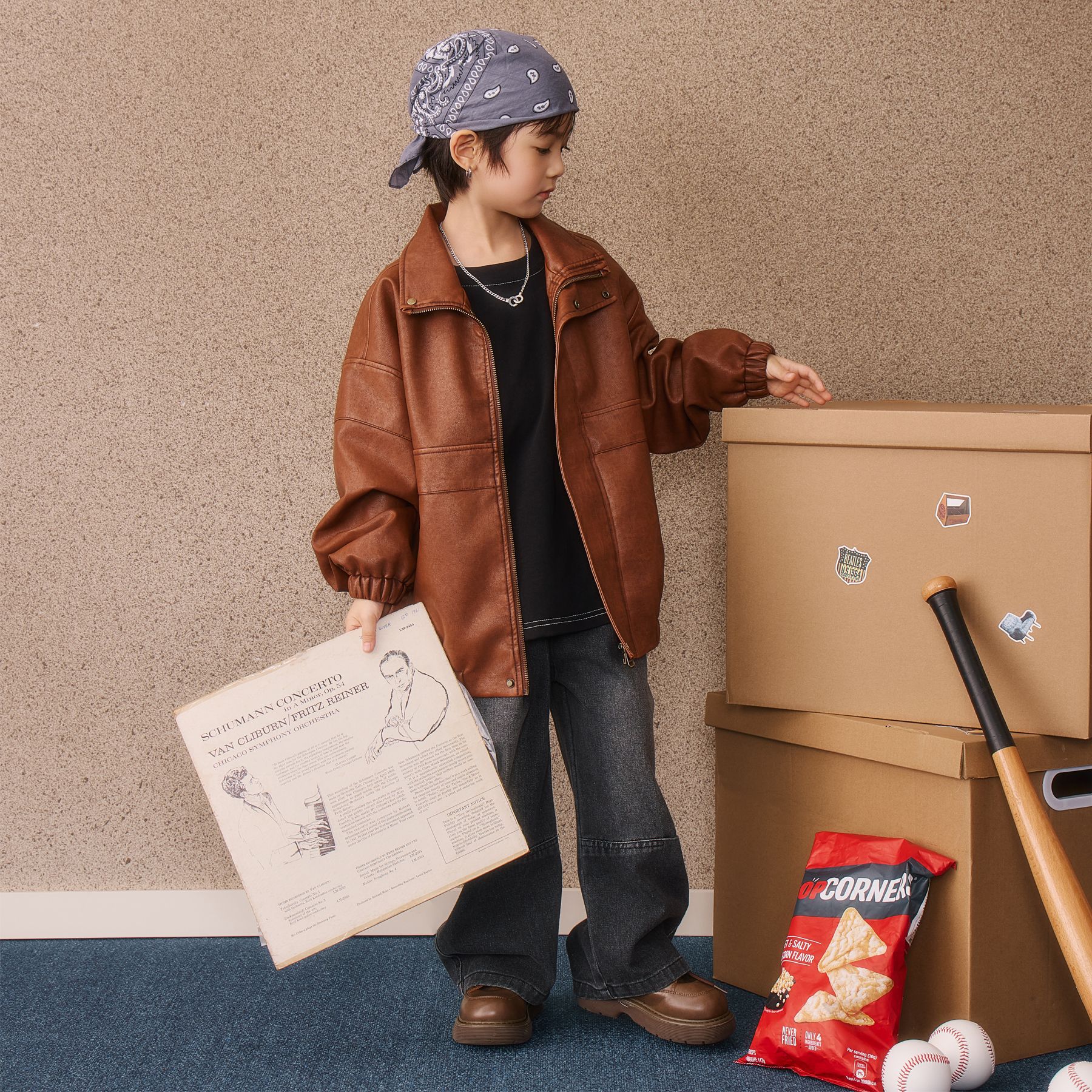 2025秋季童装新款男中大童字母压花帅气皮衣翻领外套儿童机车夹克