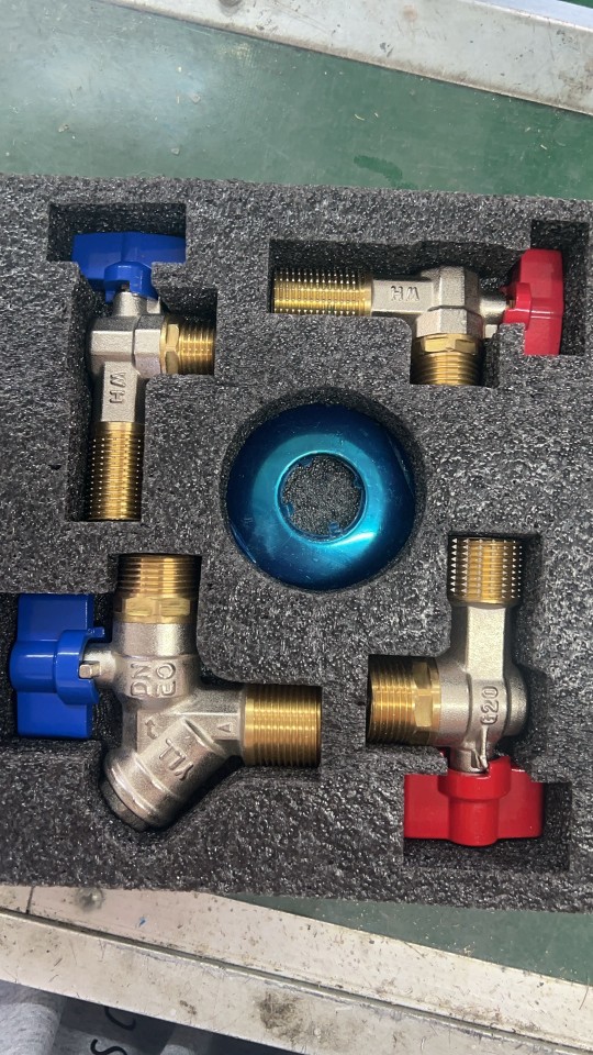 壁挂炉四件套角阀四件套活接内外丝球阀地暖锅炉阀冷热水三角阀