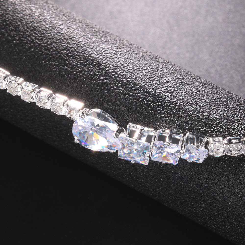 Collar de circón de moda transfronterizo europeo y americano simple luz de lujo en forma de gota Cadena de clavícula completa Joyería de diamantes gargantilla