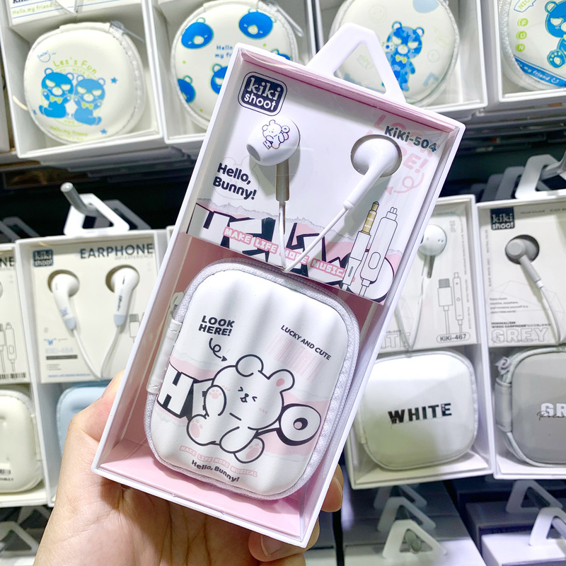 Kiki-504の丸い穴のピンの3.5mmの有線のイヤホンのかわいい漫画の収納袋の親の少年の漫画のイヤホン|undefined