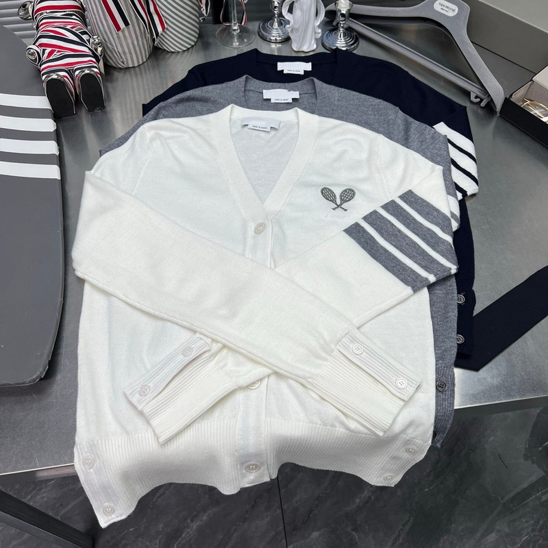 Tb Cardigan New Style Online Embroidery Four-Stripe Women's Slim Fit Youthful Casual Versatile V-Neck Knit Sweater Jacket Tb Cardigan New Style Online Embroidery Four-Stripe Women's Slim Fit Youthful Casual Versatile V-Neck Knit Sweater Jacket