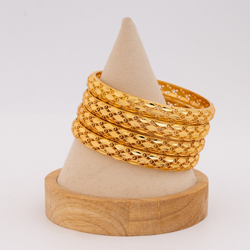 Cross-Border Middle Eastern Shiny Women's Bracelet Dubai Open Fashion Bracelet Bride Wedding Party Gift Hollow Sky Full