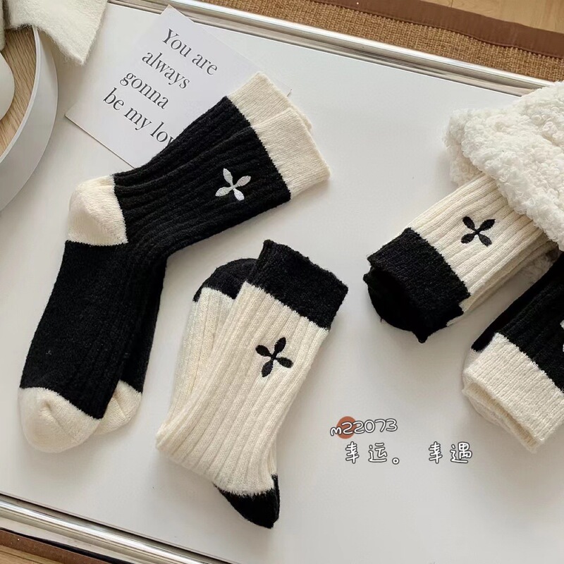 Mao Mao tow black and white cross SM plus FK thick warm tube ins trendy Net red winter cashmere long socks Mao Mao tow black and white cross SM plus FK thick warm tube ins trendy Net red winter cashmere long socks