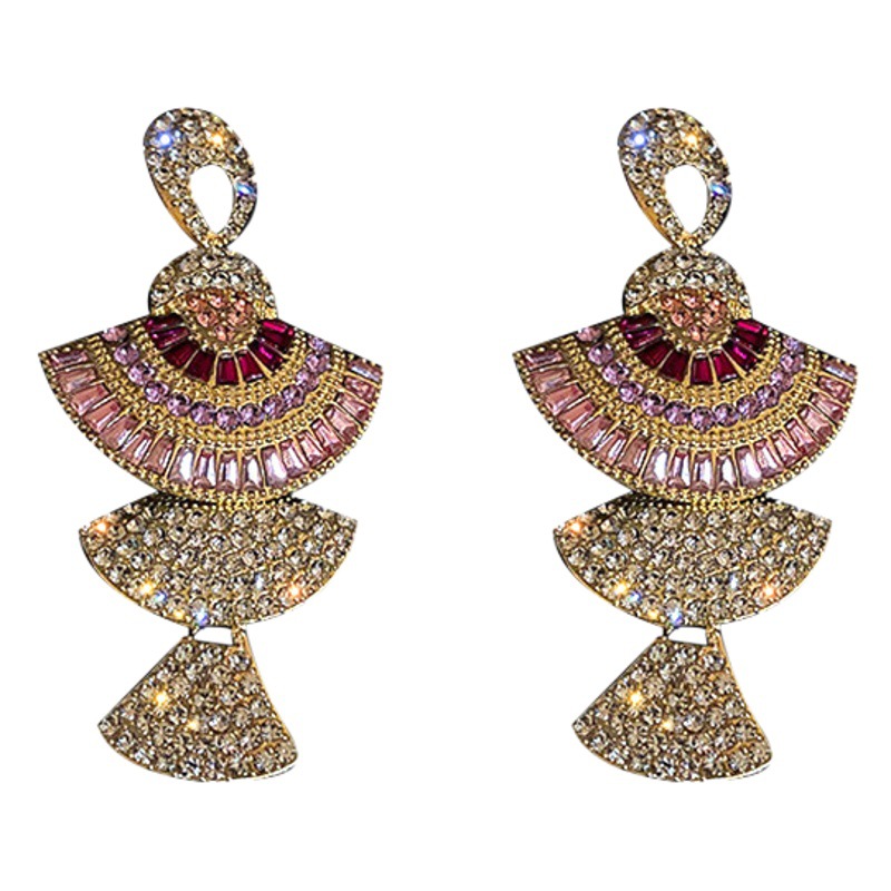 Pendientes en forma de abanico de aguja de acero Pendientes de circón de color de la industria pesada de la moda europea y americana Pendientes de alta gama de nicho de otoño e invierno al por mayor mujeres