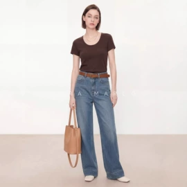 女式毛呢外套;休闲裤;女式衬衫