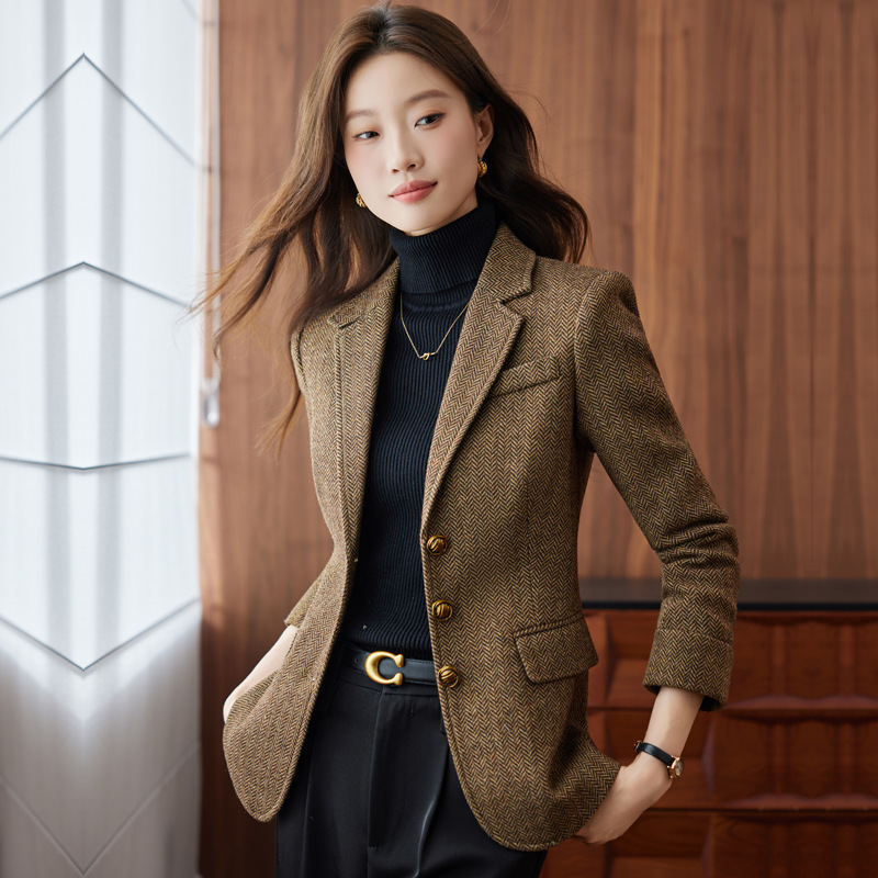 羊毛小西装外套女春秋2025秋季新款高级感女士休闲毛呢加厚小西服