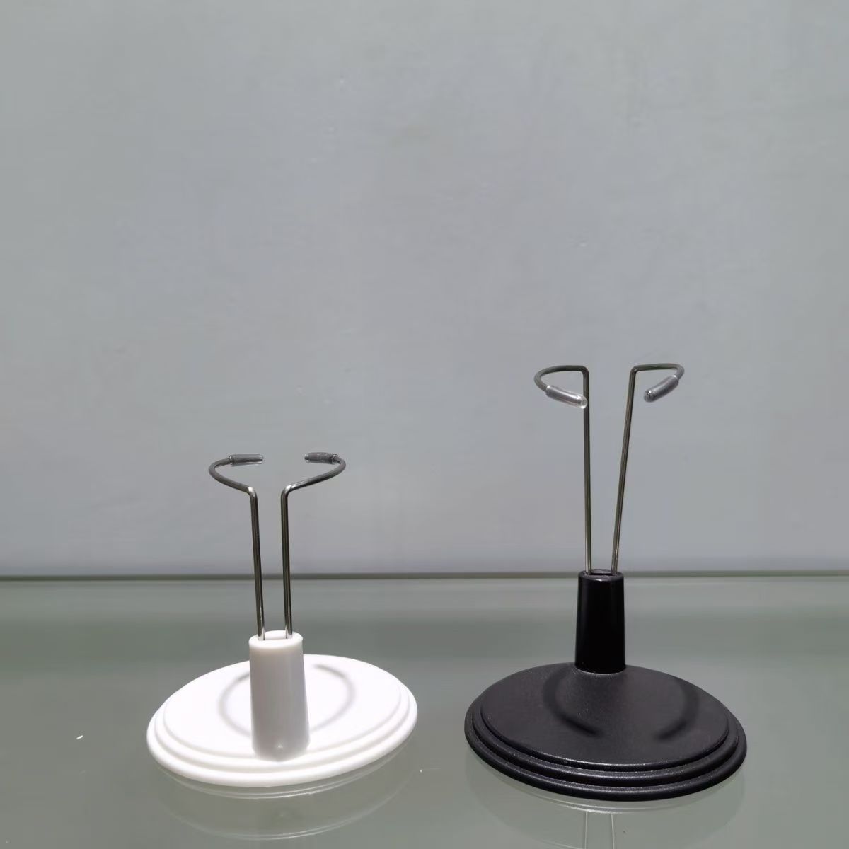 Soporte Ajustable para Muñecos de Algodón de 20 cm con Base de Exhibición