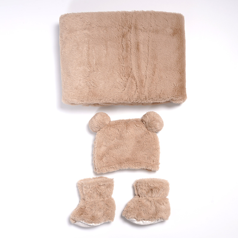Bebé de peluche cálido con cuatro piezas de brida, manta de peluche, manta de doble capa, manta de recién nacido, manta pequeña para bebés image 2