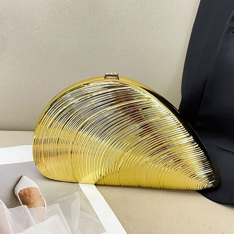 Mode, Persönlichkeit, Kreativität, Schwerindustrie, Goldschale, Acryltasche, Nischendesign, High-End-Gefühl, handgehaltene Umhängetasche zum Abendessen_voghion.com