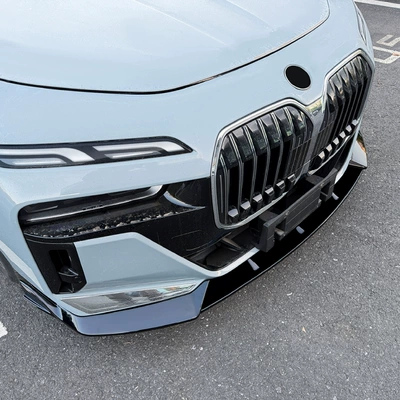 i7 G70 G73 M – BMW Big Surrounded