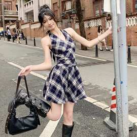 法式气质V领黑白格子连衣裙女夏季2025新款设计感小众辣妹背心裙