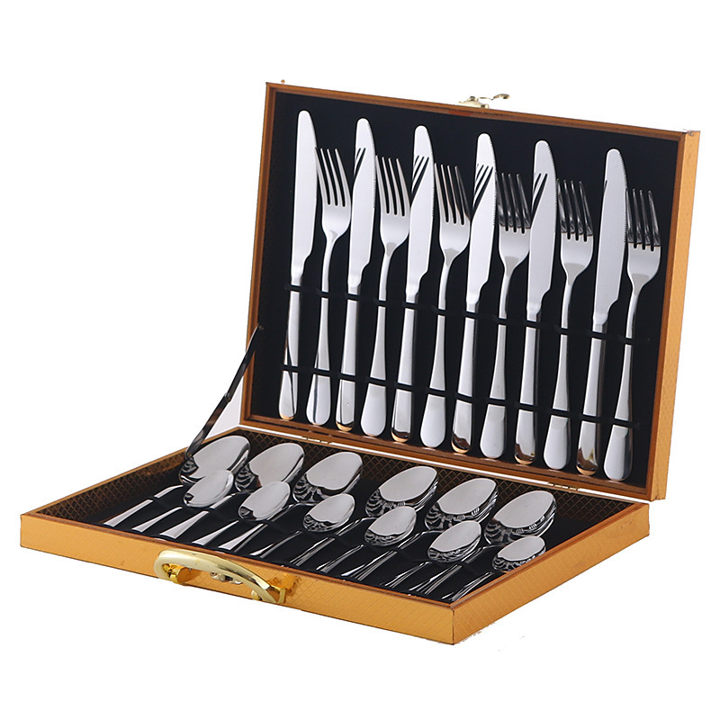 Juego de vajilla de acero inoxidable de Amazon transfronterizo 1010 Cuchillos, tenedores y cucharas de comida occidental Juego de 24 piezas Cuchillos y cucharas de bistec