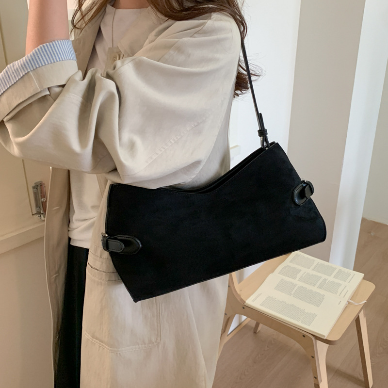 Nicho coreano de hombro único bolso de brazo retro mochila de seda otoño y invierno 2025 nuevo estilo ocio viaje bolsa de mano