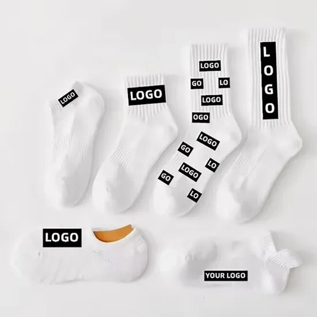 Free Design Custom Logo Brand Socks Stockings White Crew Running Gym Grip Sports Cotton Man