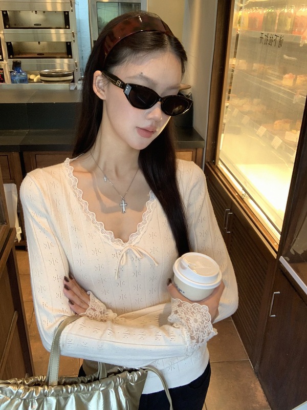 针织衫女早秋氛围感穿搭蕾丝上衣韩系v领修身显瘦长袖毛衣|undefined