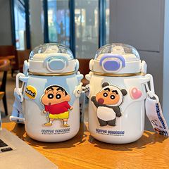 クレヨンしんちゃん学生おなか魔法瓶カップロックデザイン調節可能なカップロープシリコンノズル大容量ドリンクカップ