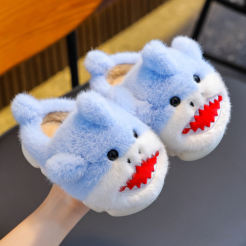 Bolsas de invierno de tiburón para niños, zapatos de algodón para niños y niñas, zapatillas de algodón para padres y niños.