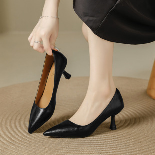 ���^�\��ܛƤ��ЬŮ�＾�¿��@�ݼ������s���|�ٴ��Iͨ�ڸ߸�Ь