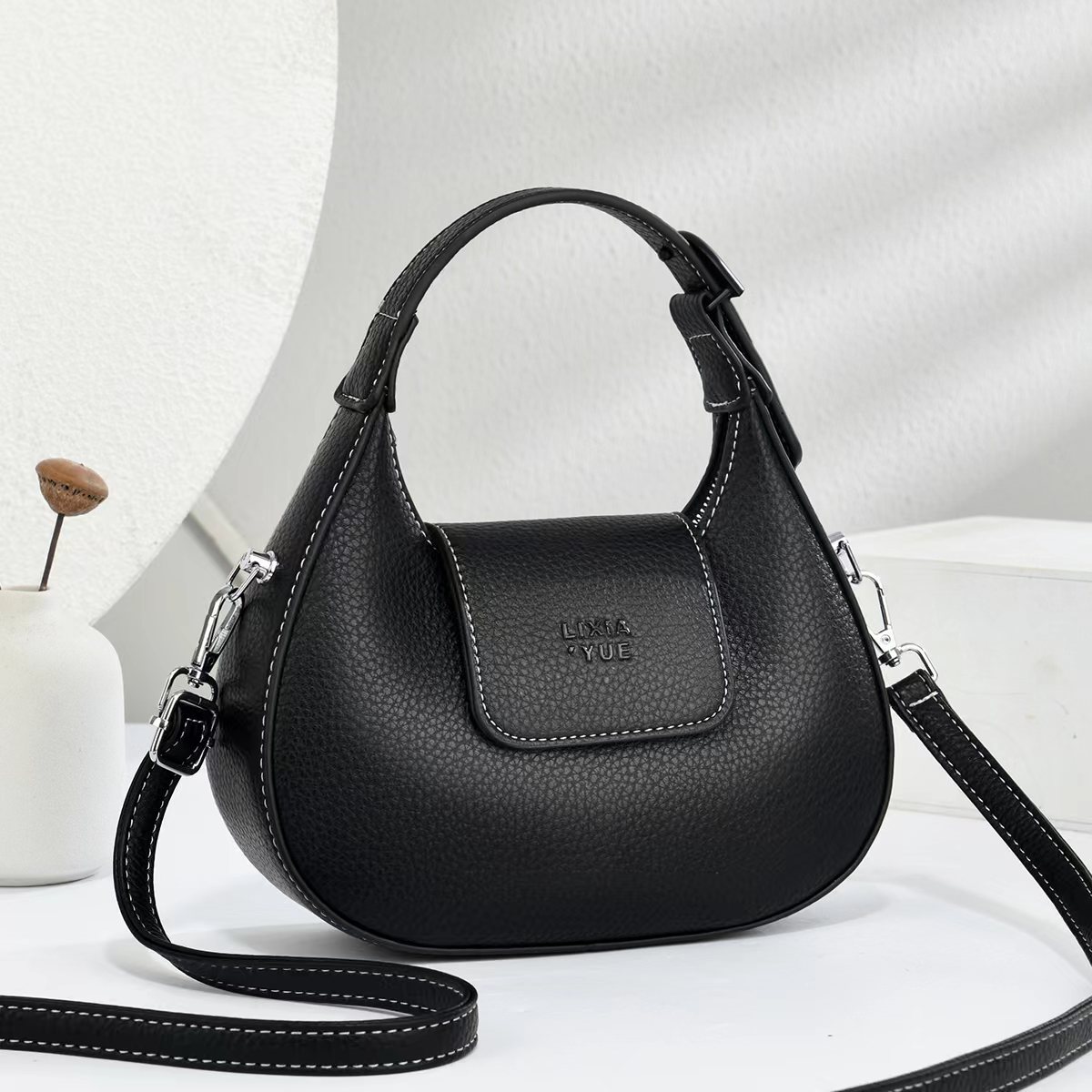 Bolsa de moda de media luna bolsas de bolsas de bolsas de bolsas simples bolsas de mochila de nuevo color sólido bolsas de hombro de viaje de mano bolsas transfronterizas