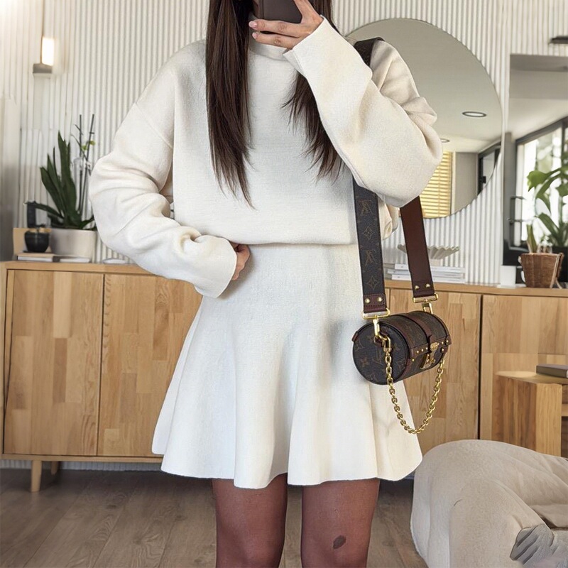 2025 New European and American Casual Holiday Sweater Long-Sleeve Short Dress Women's Autumn and Winter Amazon Fur Collar Dress