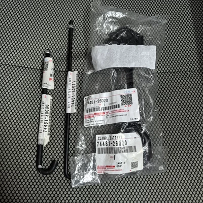 Toyota Prado Runner üçün avtomobil akkumulyatoru braketi 7448126020 7445135090