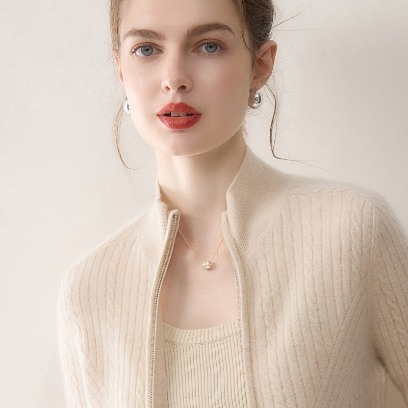 Cashmere Cardigan with Zipper, Slim-Fit Women's Sweater, Versatile Fitted Jacket, Thick Autumn and Winter Knitwear Outerwear