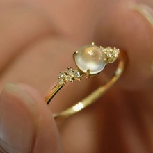 天然月光石精致女戒指闪锆石白冰玉指环简约复古典雅镀金色