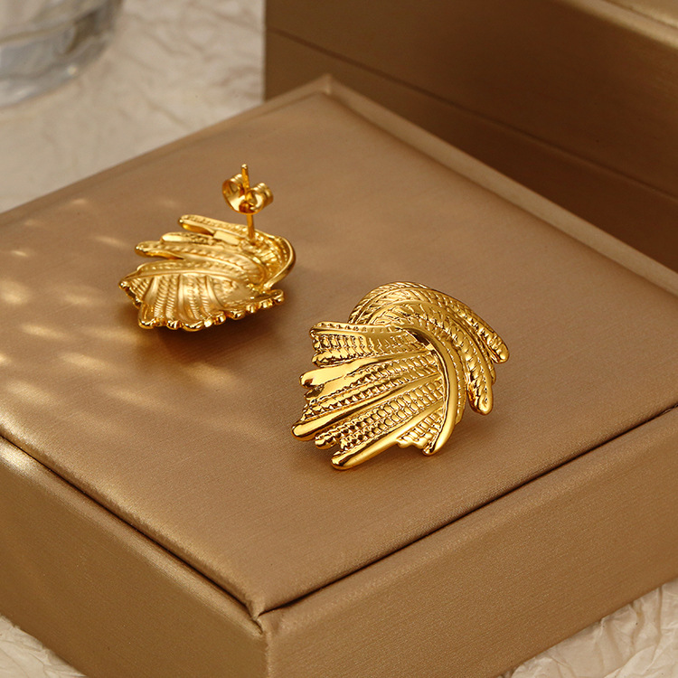 Fashionable retro trend earrings stainless steel