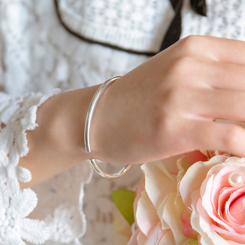 Weihua Women's Bracelet Glossy Bracelet Fashionable Silver-plated Jewelry Solid High-gloss Glossy Bracelet Korean Version Men's and Women's