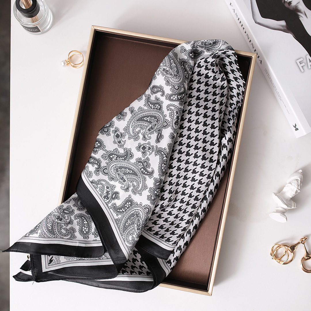 Spring New 70CM Square Versatile Decorative Professional Thin Korean Small Scarf for Women_voghion.com