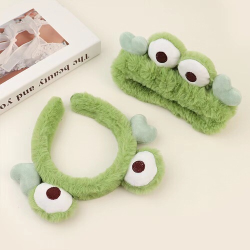 Elegant and Cute Frog Eyeglasses Hair Accessory - New Autumn/Winter Design, Plush Hair Decor, Funny Cartoon Hair Tie, Face Washing Pressed Hairpin, Anti-Slip Cute