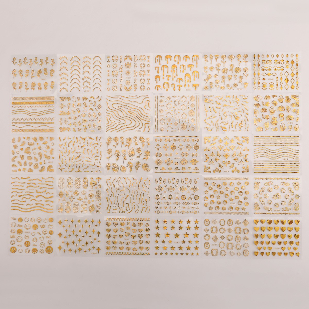 G22 골드 네일아트 스티커 1세트 (30매)