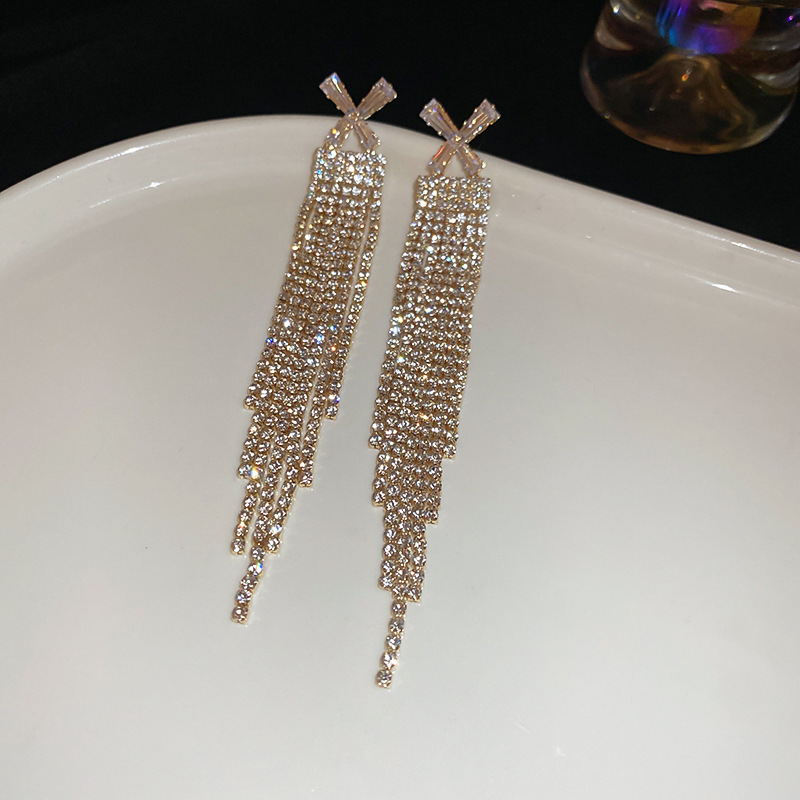 Pendientes largos geométricos con borlas y diamantes para mujer, estilo coreano, aretes sexys y exagerados, joyería de oreja de lujo ligero y exquisita.