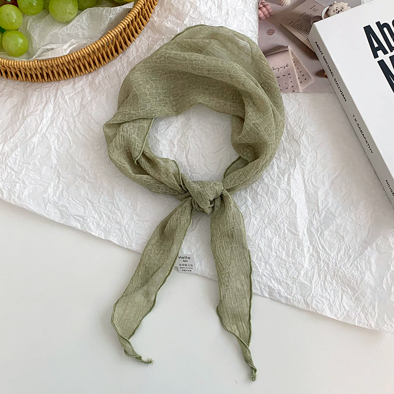 Bufanda de seda de alta calidad nueva bufanda pequeña lisa bufanda fina de todo fósforo literaria bufanda en la cabeza multiusos cinturón de la bufanda en forma de diamante