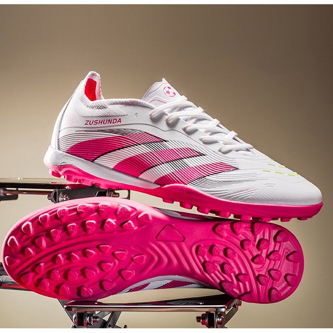 2025 New Cross-border Football Shoes Spike Low-top Men's and Women's Youth Fashion Sports Training Shoes SCOOER 2025 New Cross-border Football Shoes Spike Low-top Men's and Women's Youth Fashion Sports Training Shoes SCOOER