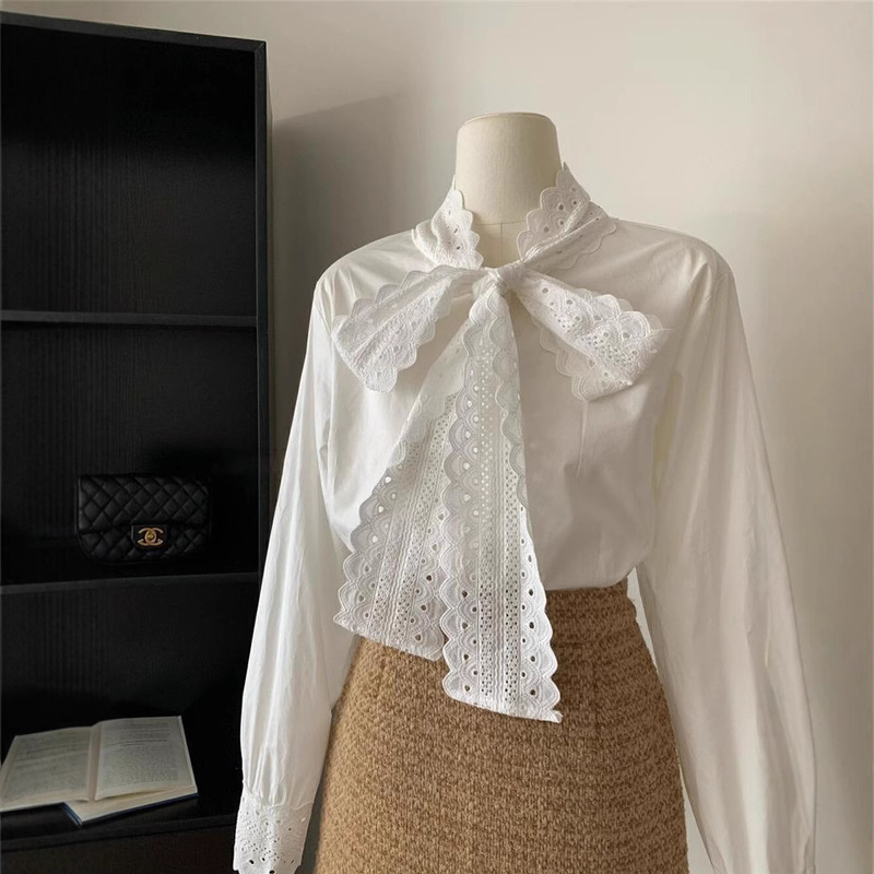 New Spring and Autumn French Gentle Lace White Shirt Top All-match Design Chic Western Bow Shirt