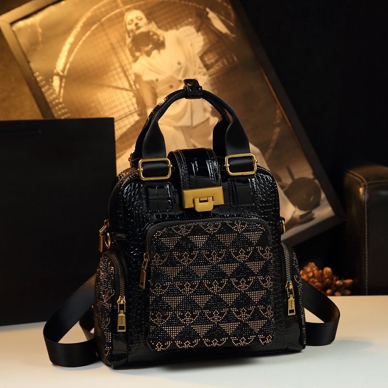 Crocodile Pattern Genuine Leather Backpack 2025 New Fashion Diamond Casual Multi-Functional One-Shoulder Crossbody Handbag for Women