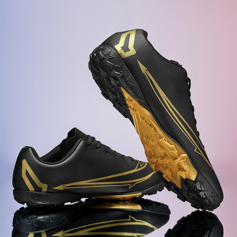 Broken nails half moon black gold