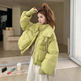针织拼接绿色连帽羽绒服女冬短款2025新款韩系宽松休闲面包服外套