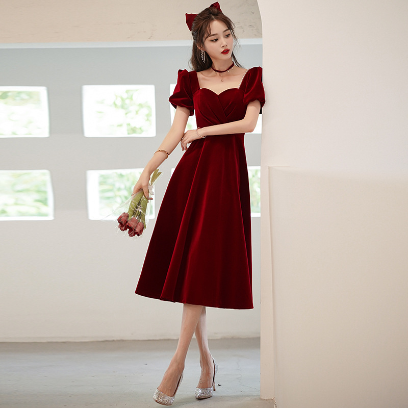 Bride's Toast Dress 2026 New Summer Style for Petite Figures, Suitable for Wedding, Engagement, and Homecoming, Can Be Worn Casually, French-Style Velvet Bride's Toast Dress 2026 New Summer Style for Petite Figures, Suitable for Wedding, Engagement, and Homecoming, Can Be Worn Casually, French-Style Velvet