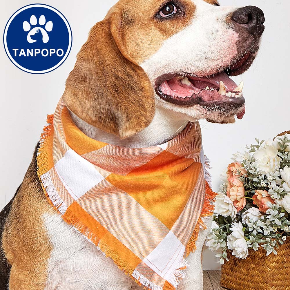 Tanpopo transfronterizo nuevo Plaid perro saliva toalla mascota perro triángulo toalla mascota bufanda ropa al por mayor