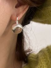 银色拉丝玻璃材质圆形耳环女冰透水晶高级感小众设计感耳钩