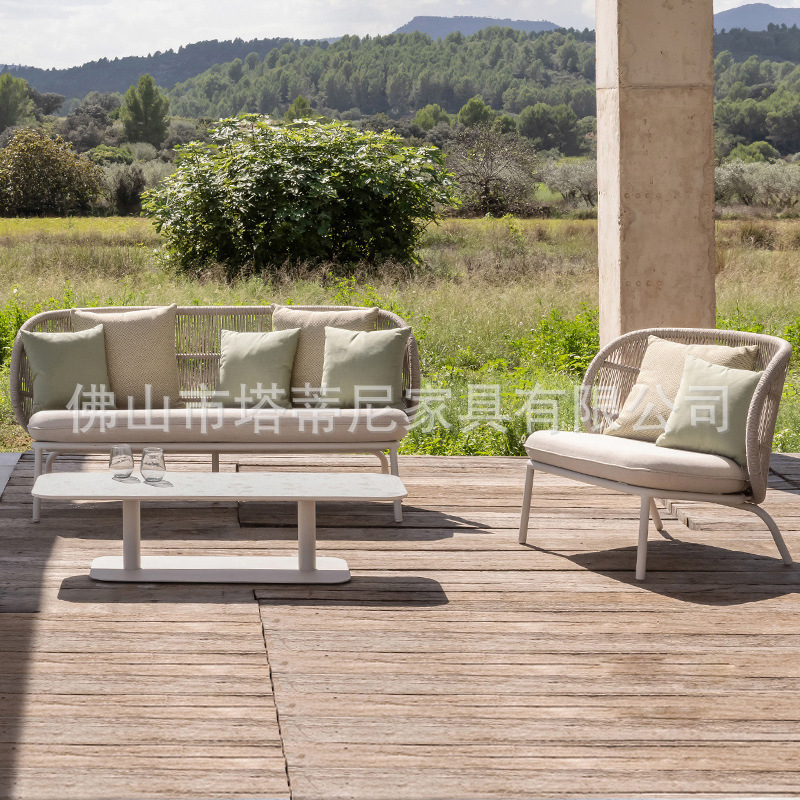 Conjunto de muebles de ratán para exteriores, sofá para patio, terraza, villa, resistente al agua y al sol, mesa de centro, muebles para jardín, balcón.