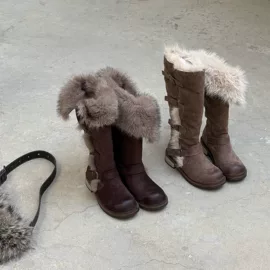 女式皮靴;高跟凉鞋;女式雪地靴