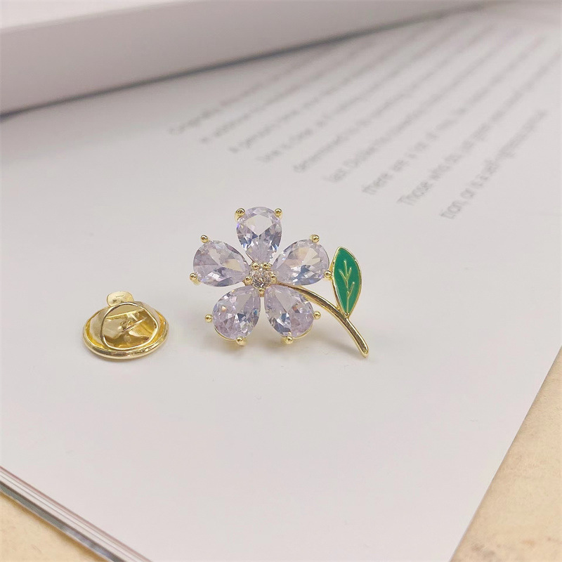 Simple anti-exposición pequeño pecho pin hebilla todo partido Opal collar camisa cardigan collar pin accesorios unisex