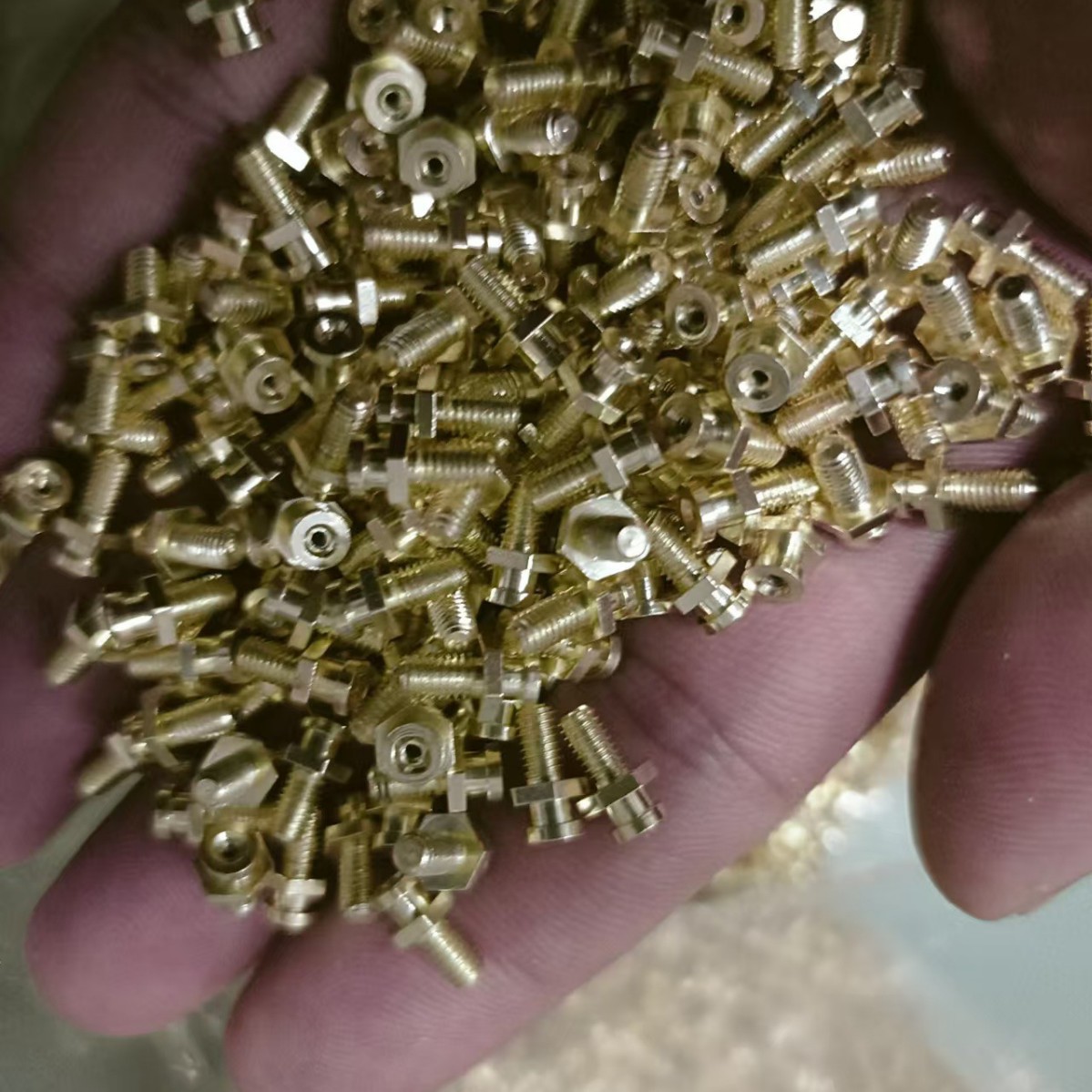 无磁铜镀金镀铜防氧化止吠器电击柱训狗器五金配件注塑五金土豪金