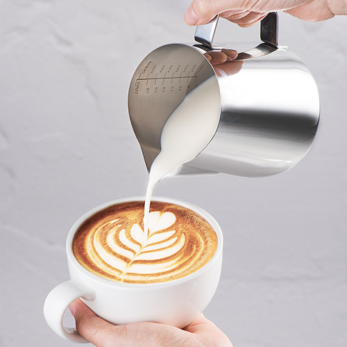 Pointed mouth latte art cup milk foam cup 304 stainless steel latte art cylinder cup with scale milk foam pot black and white coffee milk cup