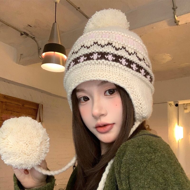 New Style Knitted Fair Isle Thickened Wool Hat, Fashionable Knitted Hat, Cold-Proof with Fleece Pom-Pom, Ear Protection, Warm for Autumn and Winter New Style Knitted Fair Isle Thickened Wool Hat, Fashionable Knitted Hat, Cold-Proof with Fleece Pom-Pom, Ear Protection, Warm for Autumn and Winter